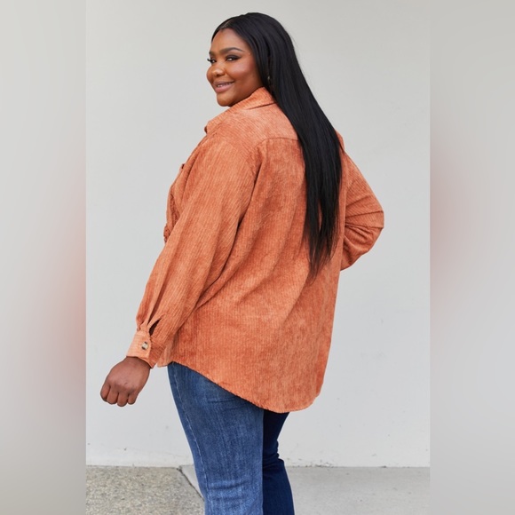 Button-Up Spliced Lace Shacket - Picture 7 of 8